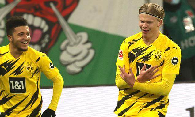 1610241330775028165.jpg csportfoto37805404-0-image-a-49_1610220374177.jpg